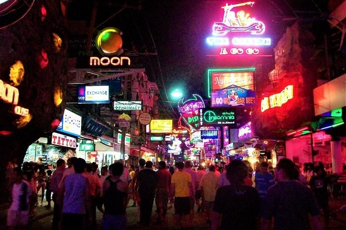 Pattaya Nightlife Fun (an in-depth guide to sin-city…)